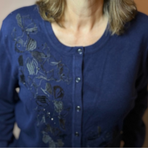 Croft & Barrow Navy Blue Sweater - Picture 10 of 12